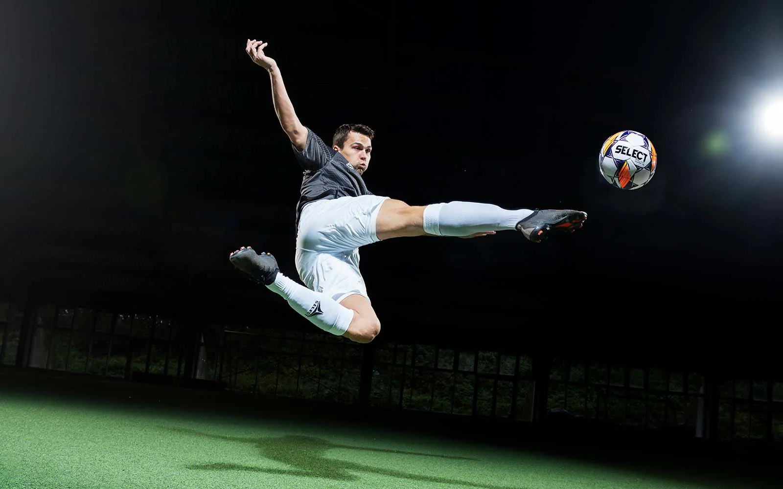 年轻球员实 年轻球员实