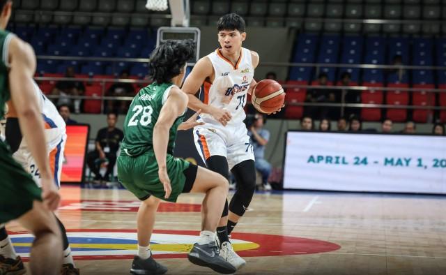 一个球员直 一个球员直